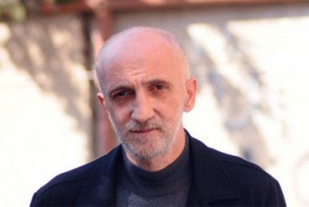 gia-xuxaSvili-politikaSi-midis