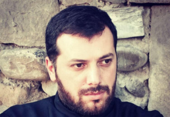 mama-petre-samebis-gaxsnis-dRes-qarSi-da-wvimaSi-nacmoZraobis-xelisuflebam-ubralo-mrevli-taZarSi-ar-SeuSva