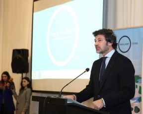 dedaqalaqis-medegobis-sakiTxze-saerTaSoriso-safinanso-institutebsa-da-diplomatiur-korpusTan-Sexvedra-gaimarTa