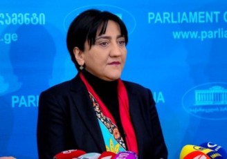 dagivliT-saTiTaod-Tqveni-tituSkebis-aravis-eSinia---inaSvili-nacmoZraobas-miwasTan-gasworebiT-emuqreba
