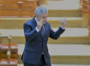 rumineTis-parlamentis-vice-spikerma-evroparlamentsa-da-evrokomisias-Sua-TiTi-uCvena