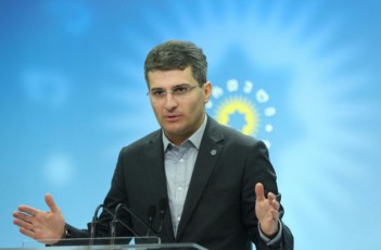 mamuka-mdinaraZe-xazs-vusvam-am-davalianebis-Camoweras-uzrunvelyofs-fondi-qarTu-da-biujetidan-arcerTi-TeTri-ar-ixarjeba