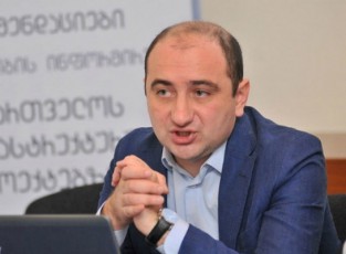 irakli-leqvinaZe-mniSvnelovania-rom-Savi-sia-tvirTad-ar-awveba-bizness-da-saxelmwifo-biujets