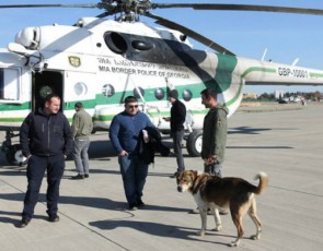sasazRvro-policiis-vertmfrenma-omalodan-alvanSi-21-mosaxle-da-ZaRli-zarbazana-gadaiyvana-fotokolaJi