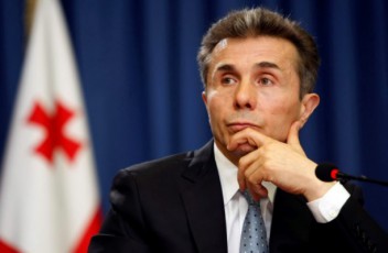 biZina-ivaniSvili--xalxma-unda-dainaxos-rom-is-qiraobs-xelisuflebas-da-is-mas-emsaxureba