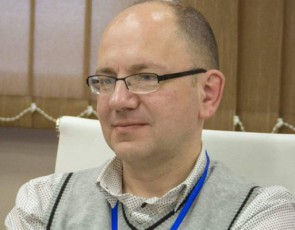 Tu-prezidenti-grigol-vaSaZe-gaxda-Zalian-uxerxuli-iqneba-TeTri-saxlis-administraciasTan-urTierToba