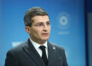 mamuka-mdinaraZe-nacionaluri-moZraoba-agrZelebs-provokaciul-gamoxtomebs