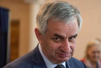 daZabuloba-afxazeTSi---xajimbam-martisTvis-daniSnuli-referendumi-gaauqma
