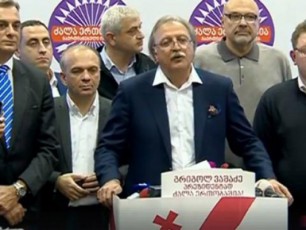 vaSaZis-pirveli-komentari-amisTana-sircxvili-saqarTvelos-jer-ar-unaxavs