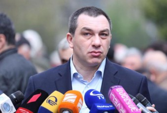 Savi-fulis-masobrivma-brunvam-daSinebam-Zaladobis-dausjelobam-umZimesi-dartyma-miayena-demokratias