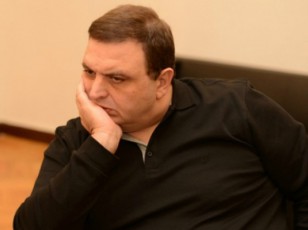 saakaSvili-aris-faqtori-Cemda-samwuxarod-da-biZina-ivaniSvilis-damsaxurebiT
