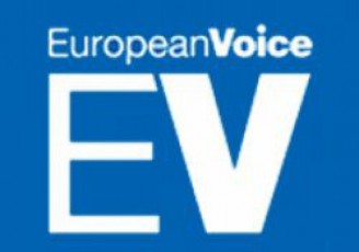 European-Voice---Stefan-fule-mixeil-saakaSvilsa-da-biZina-ivaniSvils-Soris-or-cecxls-Suaa