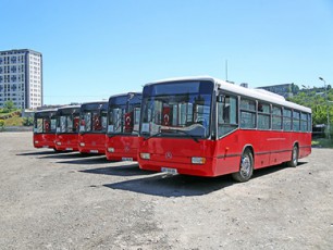 aeroportis-mimarTulebiT-moZravi-37-avtobusi-mgzavrebs-Ramis-saaTebSic-moemsaxureba