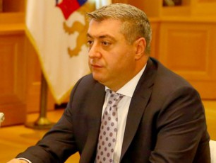 kaxa-kaxiSvili-Sewyalebis-komisiis-wevri-SesaZloa-sasjelaRsrulebisa-da-probaciis-saministros-warmomadgenelic-gaxdes