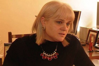 zugdidis-me-4-skolis-direqtori-enm-s-mimarTavs-rac-Seexeba-demokratiis-gakveTilebs-gagaxsenebT-ramdenime-masterklass