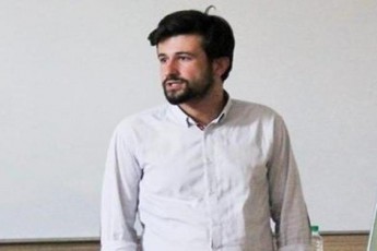 aravin-ise-ar-maRizianebs-rogorc-saqarTveloSi-Camosaxlebuli-Tavxedi-rusebi