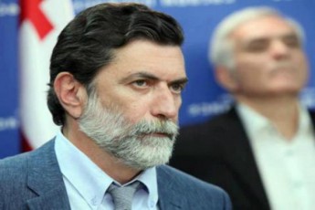 Zmeb-gamsaxurdiebis-SimSlobis-damTxveva-axali-prezidentis-inauguraciaze-usiamovno-faqtia