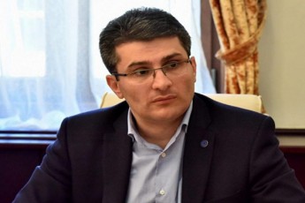 Tqveni-yuriT-moismineT-es-ucnauri-informacia---msgavsi-araferi-msmenia