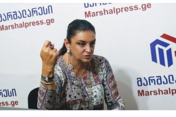 xaTuna-xoferia--ras-dagvamsgavses-raebze-vdaobT