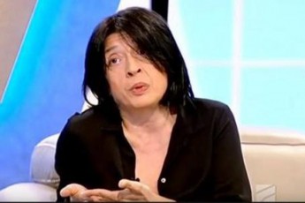ar-vici-mxneoba-da-gamZleoba-oqitas-dedas-vusurvo-Tu-TviTon-oqitas
