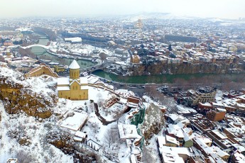 axali-wlis-Rames-Tbilissa-da-calkeul-qalaqebSi-Tovaa-mosalodneli