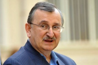 ori-Tvis-win-ambobdnen-rom-beselias-gauSvebda-ivaniSvili-mas-ar-undoda-gagdebulis-imiji-da-Seiqmna-legenda