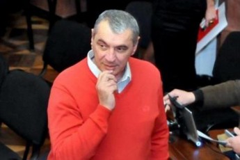 xelisuflebis-mxardamWerebi-aRSfoTebulebi-arian-vin-moaTria-es-kobaxiZe-Tavmjdomaredo