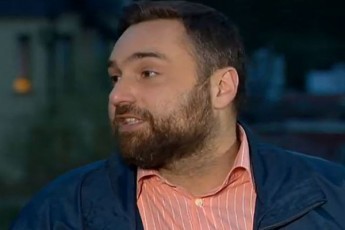 nu-aZmardebiT-xolme-sxvebis-sixarulze-tvins-rom-uRitinebT-am-Tqveni-kompleqsnarevi-uarmyofelobiT