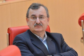roman-gociriZe--gansxvavebuli-azris-gamo-ocnebidan-xalxs-uSveben