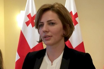 irakli-kobaxiZe-levan-murusiZis-mesijebiT-saubrobs-is-iusticiis-sabWos-da-mosamarTleTa-sias-lobirebs