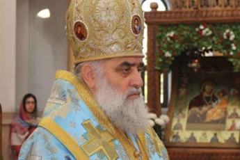 dekanoz-giorgi-mamalaZis-saqme-eklesiis-Tavze-damokles-maxviliviT-hkidia