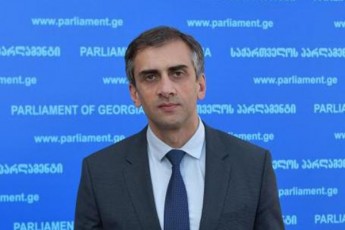 beselias-darCena-damokidebulia-mis-qmedebebsa-da-gancxadebebze