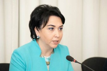 nivTebis-gadmotanaSi-damexmarnen-TanamSromlebi--CemTvis-mTavaria-parlamentSi-bevri-Tanamoazre-vipovo