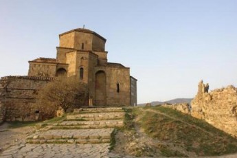 sasuliero-pirebmis-protesti---jvris-monasteri-daketilia