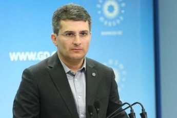 bodiSi-yvelasTan-