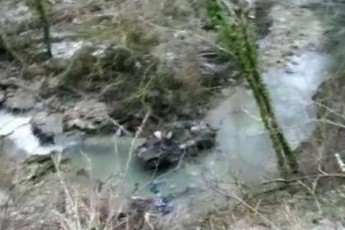 okupirebul-afxazeTSi-rusi-jariskacebiT-savse--i-kldidan-gadavarda---daRupulia-3-jariskaci