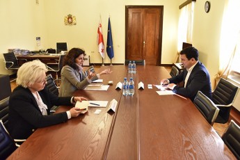 arCil-TalakvaZe-saqarTveloSi-nato-s-samekavSireo-ofisis-xelmZRvanels-rozalia-puglisis-Sexvda