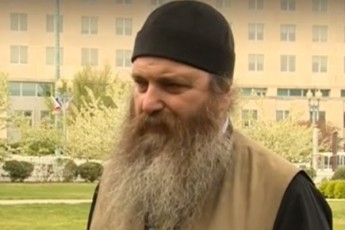 saqarTvelo-religiur-omSi-ar-unda-CaerTos-da-sakuTar-interesebze-unda-ifiqros
