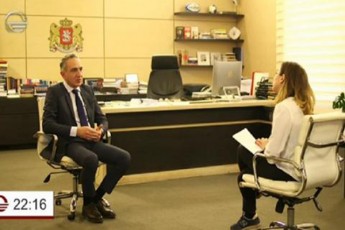 2020-wlidan-abiturientebi-gamocdebis-axali-modeliT-Caabareben-video