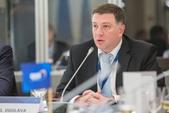 kalaZe-gaunaTlebelTan-erTad-politikuri-cvedanic-aris