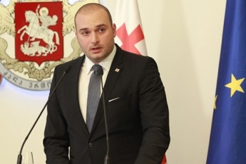 xelisufleba-yvelafers-gaakeTebs-rom-adamianis-piradi-sivrce-xelSeuxebeli-iyos-da-ar-iqnas-gamoyenebuli-es-moraluri-terori