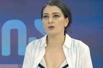 am-speqtakls-ver-xvdeba-vinmekisramde-xarT-Tavad--WaobSi-qveyanas-miaTrevT-am-sibinZureSi