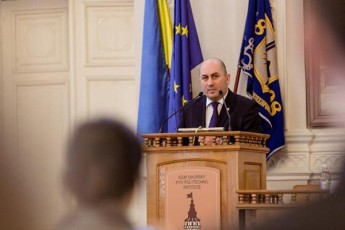 SekveTebs-aZlevda-Jurnalistebs-rom-ivaniSvilze-da-kalaZeze-cudi-daeweraT-axla-ukrainaSi-agdia-elCad-da-iqac-saakaSvilis-SekveTebs-asrulebs