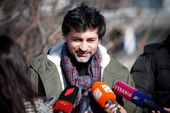 yvelafers-gavakeTebT-rom-centr-pointis-mier-dazaralebulebs-xeli-SevuwyoT