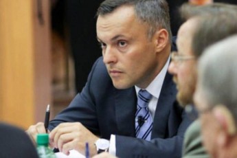 mTlianad-procesia-araswori-amitom-visi-adgili-aris-an-ar-aris-usafrTxoebis-sabWoSi-azrs-moklebulia