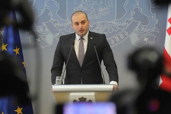 politikuri-spekulaciebi-safuZvels-moklebulia---qarTul-ocnebas-aqvs-Zalian-myari-umravlesoba-parlamentSi-da-es-asec-gagrZeldeba