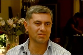 ivaniSvili-mteri-gaxda-sakuTari-qveynis-afxazeTSi-rusul-bazebs-dens-ufasod-aZlevs