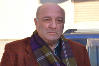 ocneba-dapentili-yofila-arCil-TalakvaZis-msgavsi-poetebiT