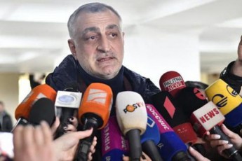 gamokiTxvaze-werilis-asli-mivitane-originali-gagzavnilia-londonSi