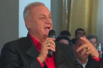 revolucias-awyoben-liderebi-da-jer-aseTi-aravin-Cans-albaT-yara-yumis-udabnoSi-Zinavs